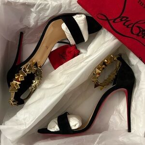 Louboutin Planetava 40.5 🔥